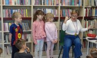  Biblioteka