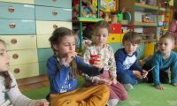 ZABAWY RUCHOWE Z RÓŻNYCH ZAKĄTKÓW ŚWIATA