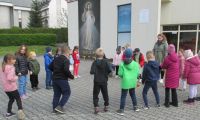 ZABAWY RUCHOWE Z RÓŻNYCH ZAKĄTKÓW ŚWIATA