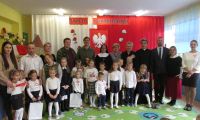 Akademia z okazji Świeta Niepodleglosci. Konkurs Wokalny Rodzinne śpiewanie dla Niepodległej