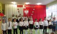 Akademia z okazji Świeta Niepodleglosci. Konkurs Wokalny Rodzinne śpiewanie dla Niepodległej