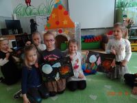 Czytaj więcej: Galeria - prace plastyczne